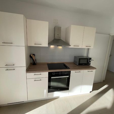 Apartmenthouse Ines Vir Bagian luar foto