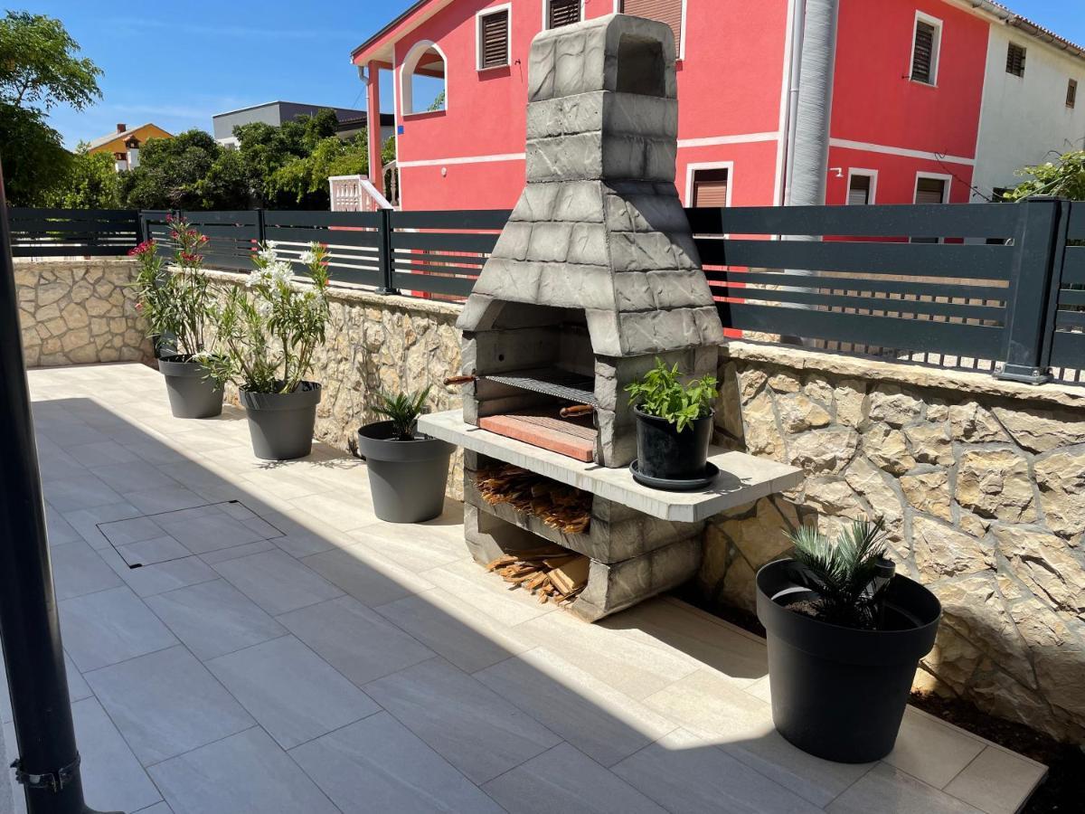 Apartmenthouse Ines Vir Bagian luar foto