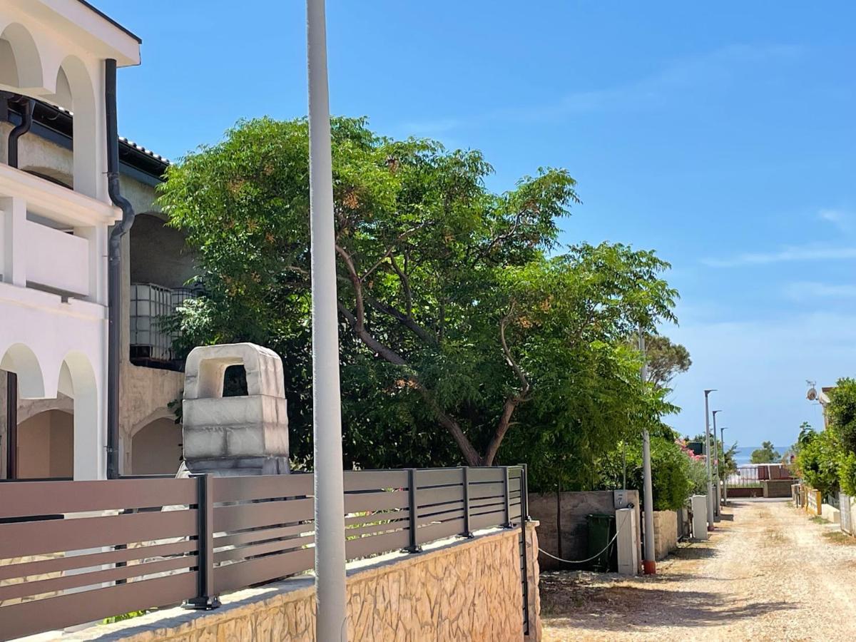 Apartmenthouse Ines Vir Bagian luar foto