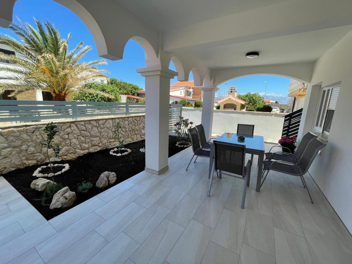 Apartmenthouse Ines Vir Bagian luar foto