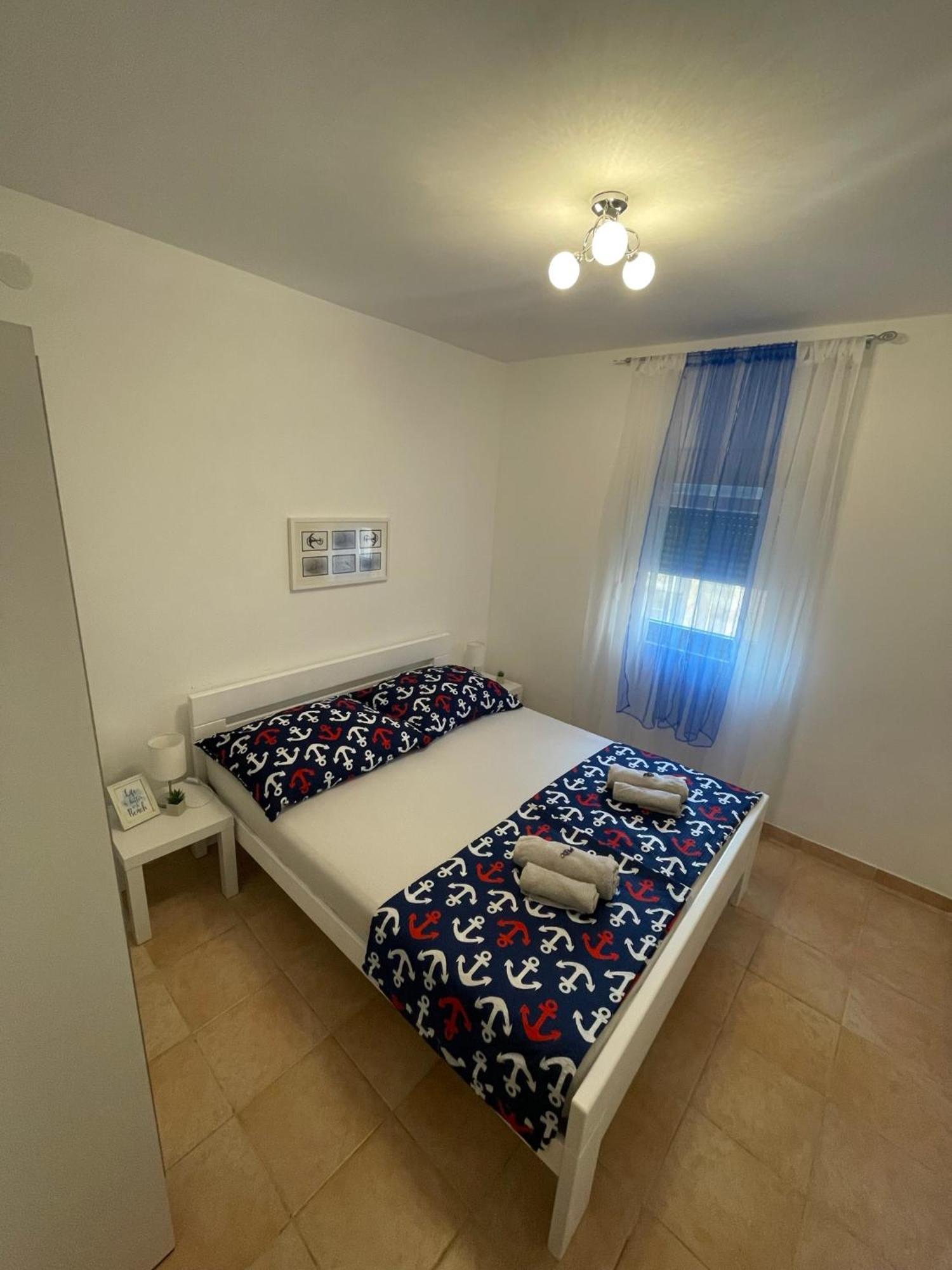 Apartmenthouse Ines Vir Bagian luar foto